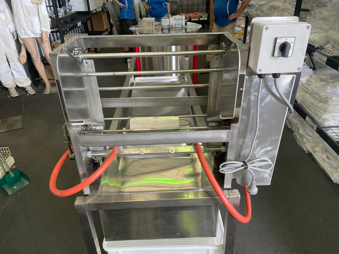 Uncapping Machine Automatic