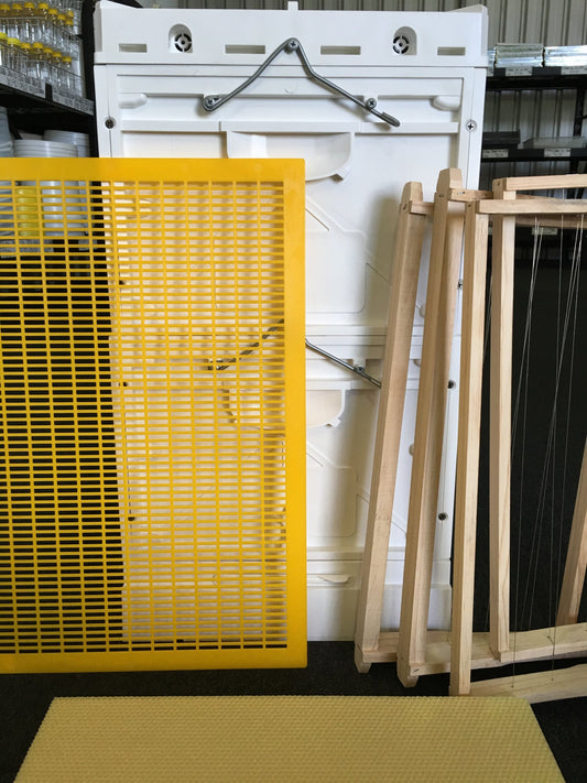 Nuplas Plastic Double Hive Kit
