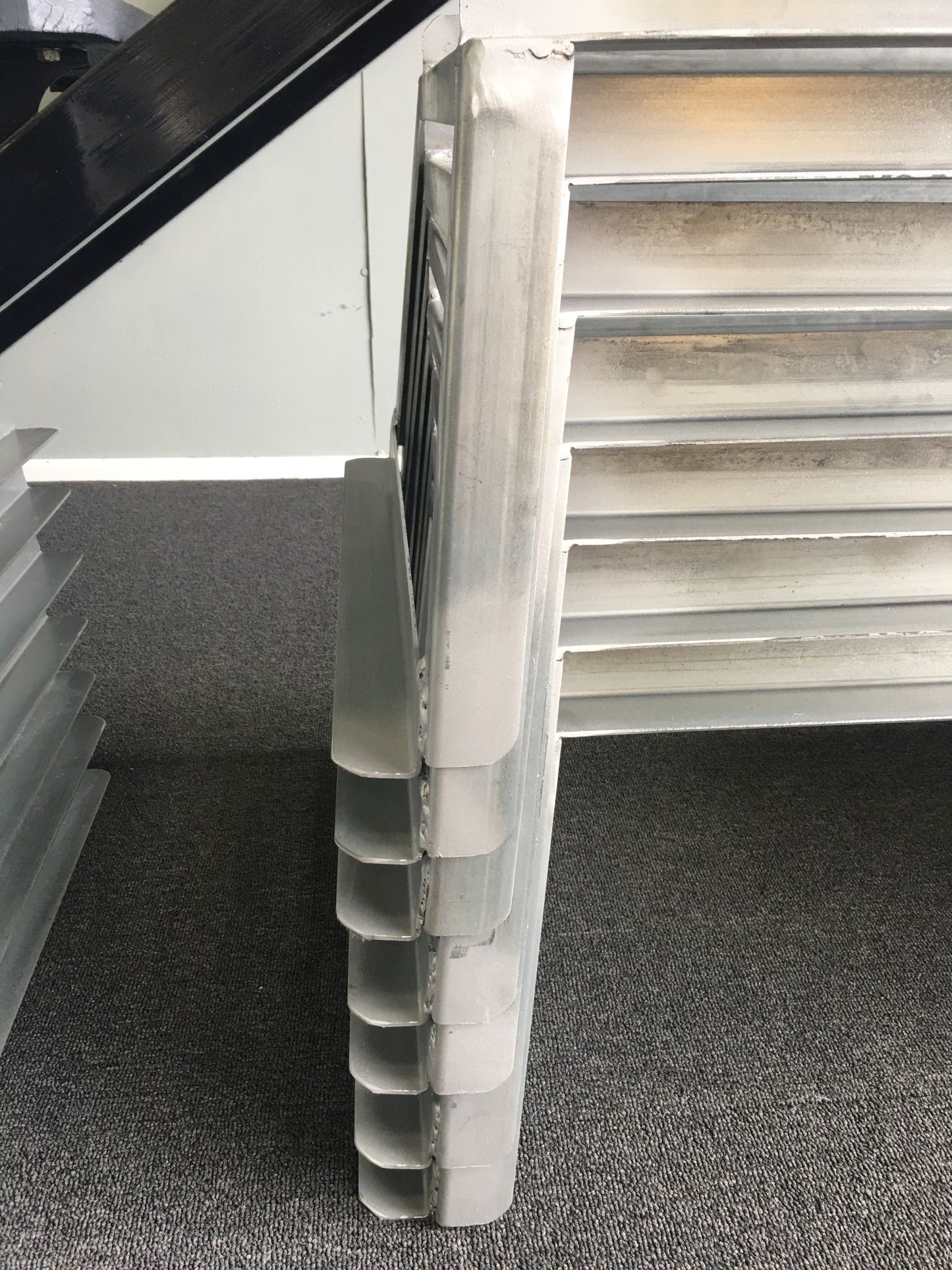 Twin Hive Stands 8 Frame Stackable