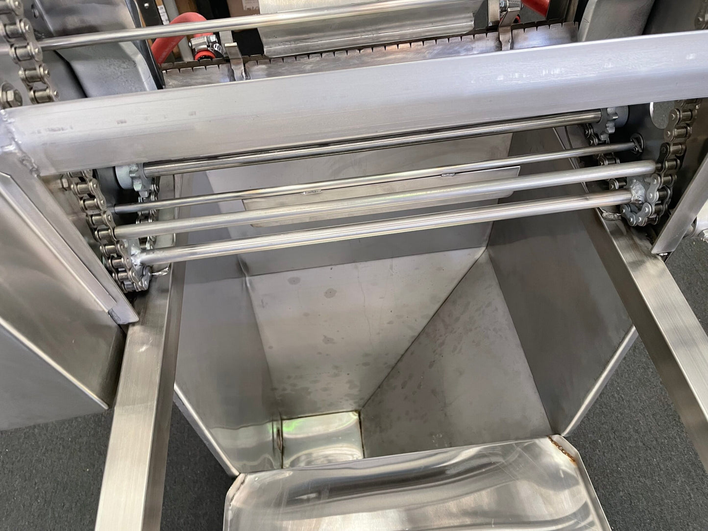 Automatic Uncapping Machine with Hopper