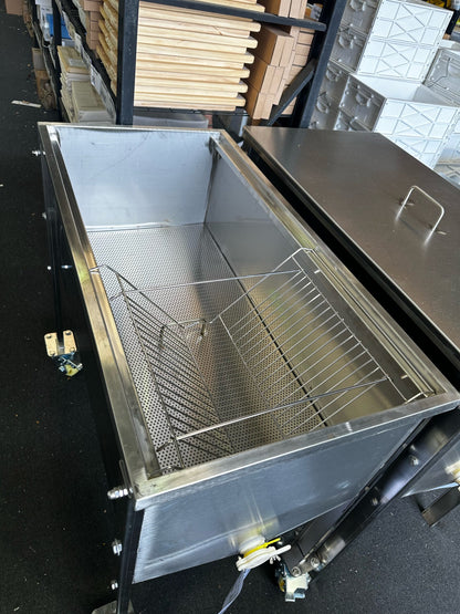 Uncapping Tank with Legs & Wheels